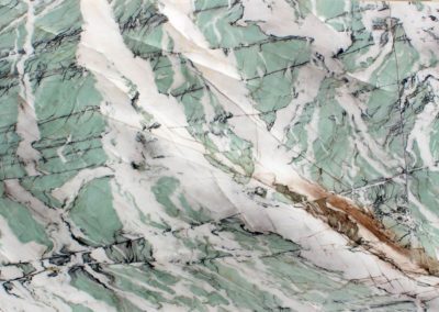 Maestro Surfaces - Quartzite - Cristallo Tiffany photo